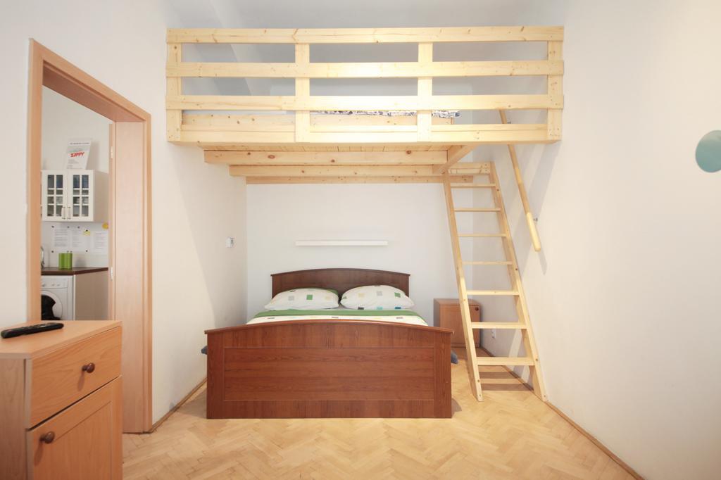 Condo Vinohrady II Prag Exteriör bild